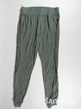  Letní kalhoty pro holky zelené secondhand